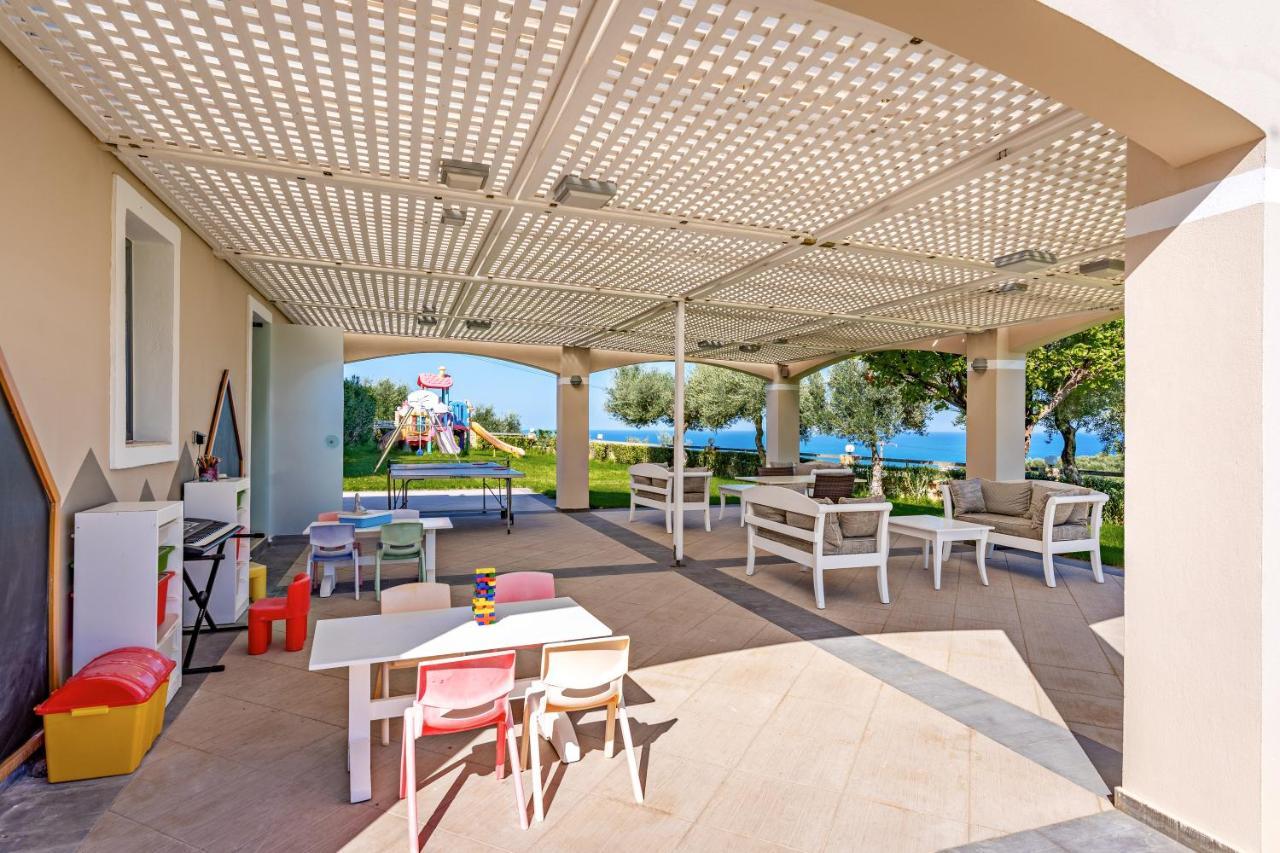 אדליאנוס קומפוס Carme Villas מראה חיצוני תמונה